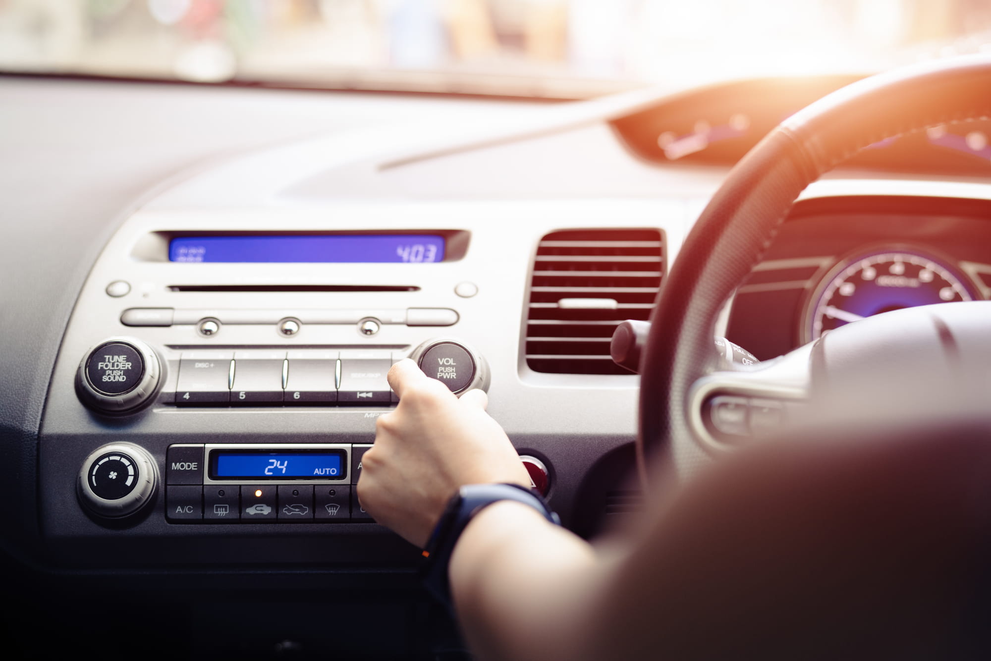 車中でラジオを聴いている層に強い文化放送